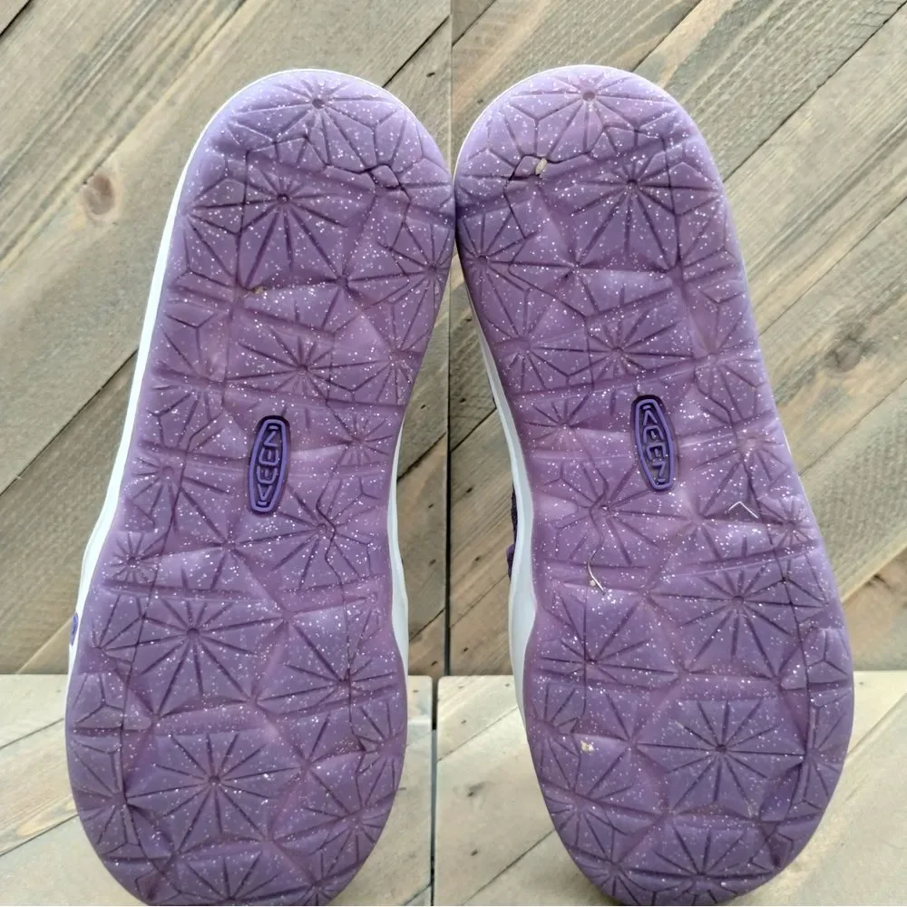 Keen Moxie Closed Toe Outdoor Sandals Girls Size 3‎ Purple Grey Hiking Big Kids